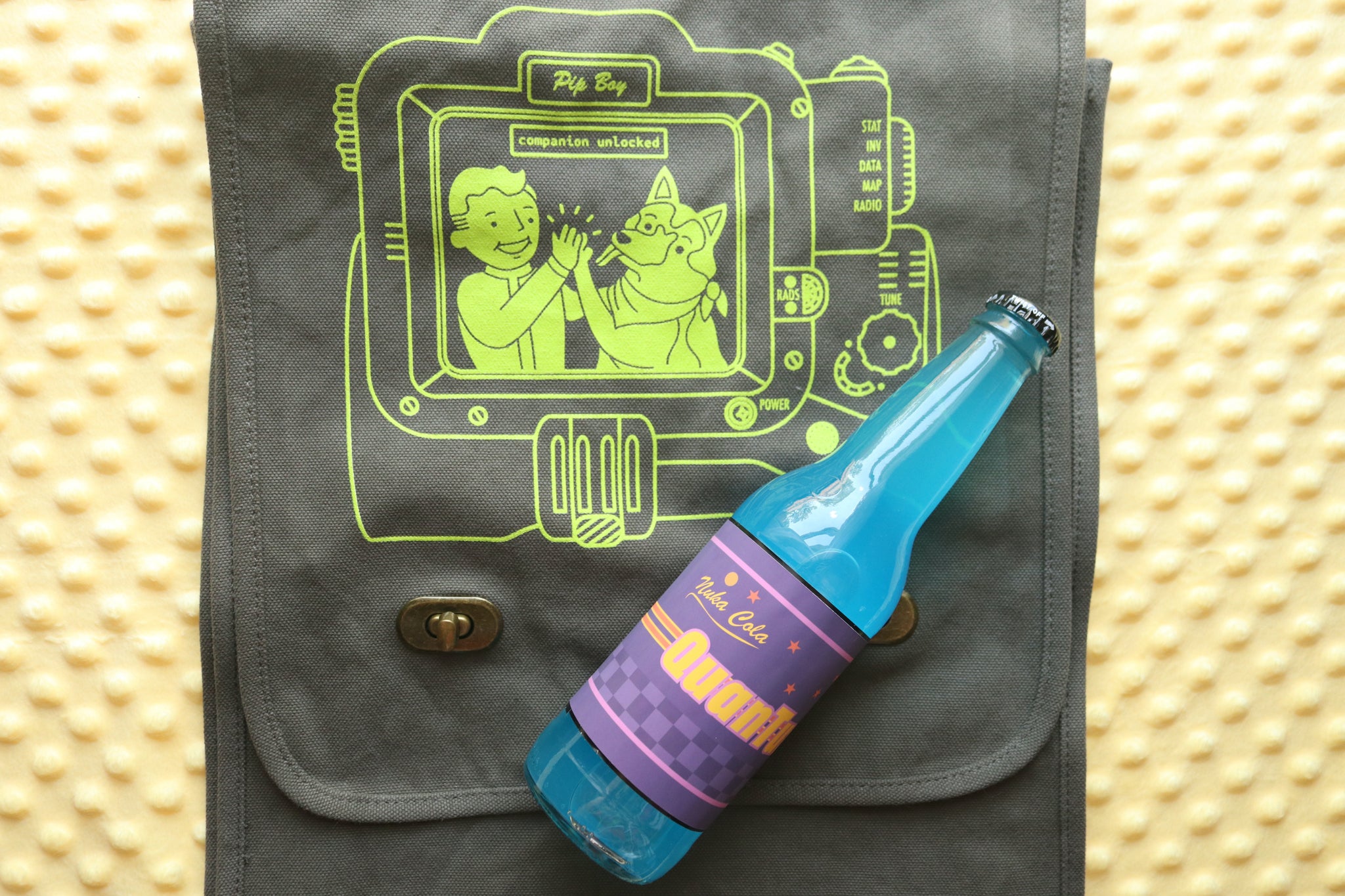 Pip Good Boy Field Bag