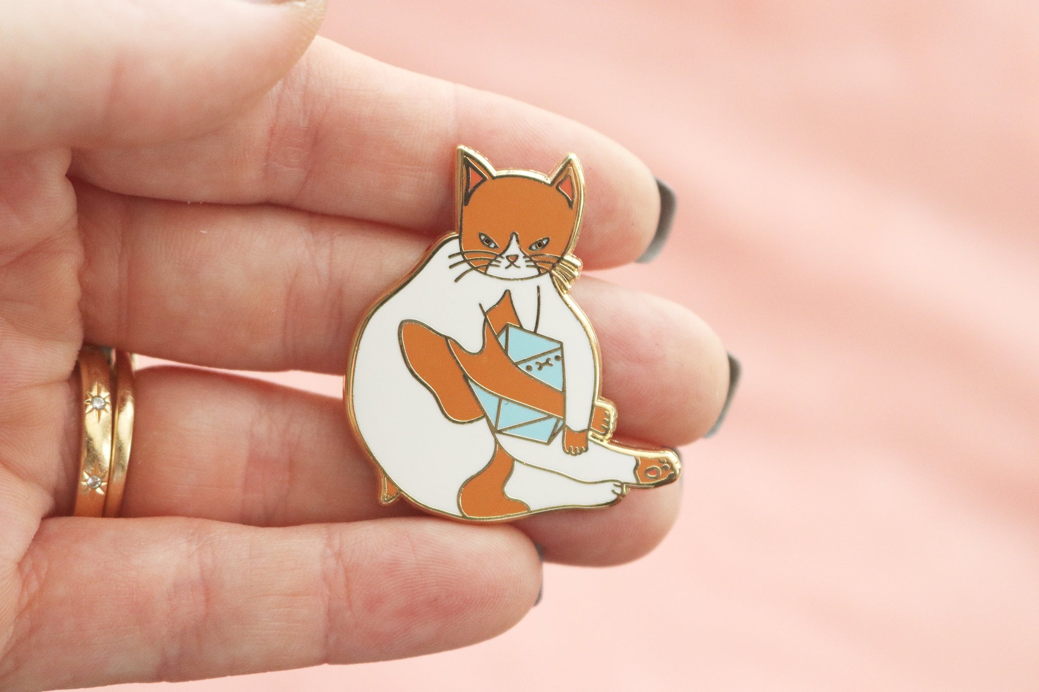 Japanese Bobtail D20 Dice Buddy Enamel Pin